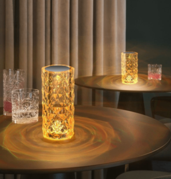 クリスタルカットバラの雰囲気ライト、充電式タッチナイトライト